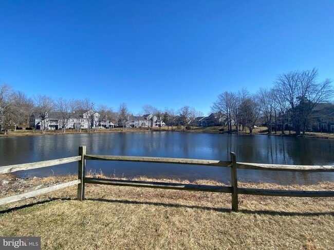Building Photo - 5833 Orchard Hill Ct