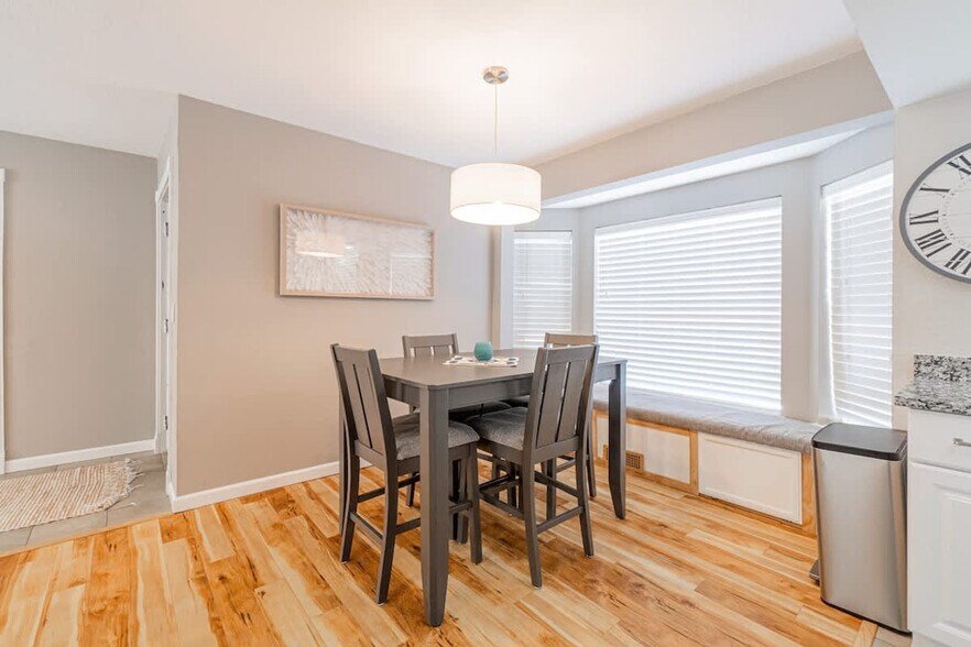 Building Photo - 2850 Columbus Way