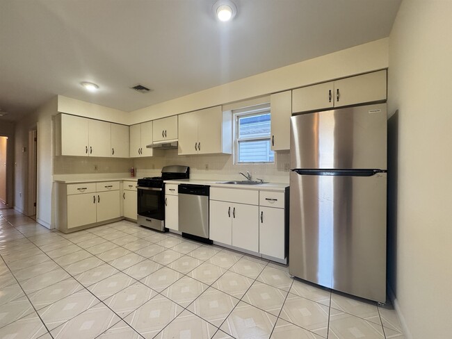 Building Photo - 4414 Liberty Ave