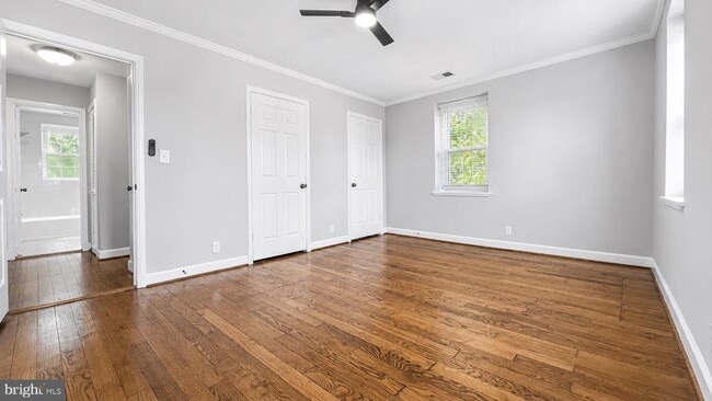 Building Photo - 4814 30th St S