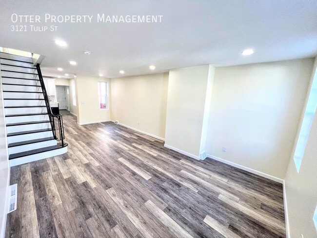 Building Photo - 3121 Tulip St
