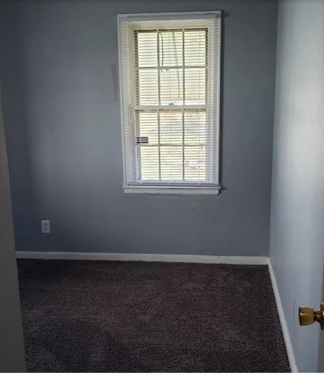 Building Photo - Newly Renovated 2 bed 1 bath Cottage Close...