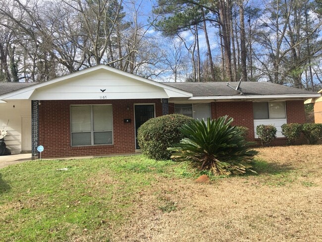 Building Photo - Beautiful Remodeled 3/1 Home