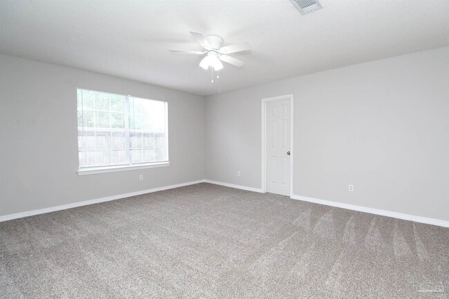 Building Photo - 2081 Sequoia Cir