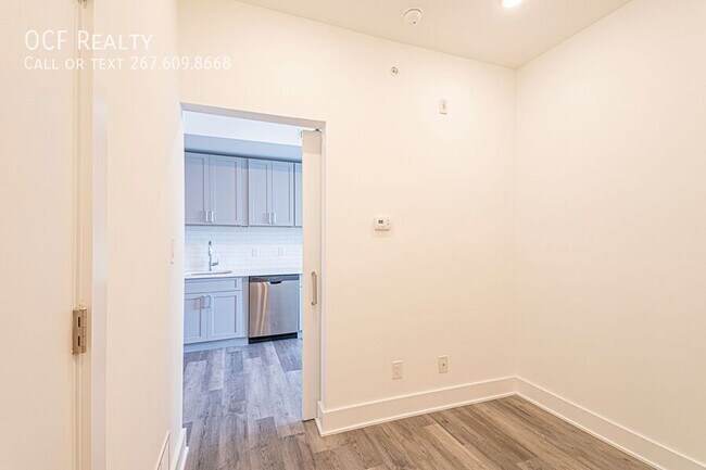 Building Photo - 1245 Ridge Ave