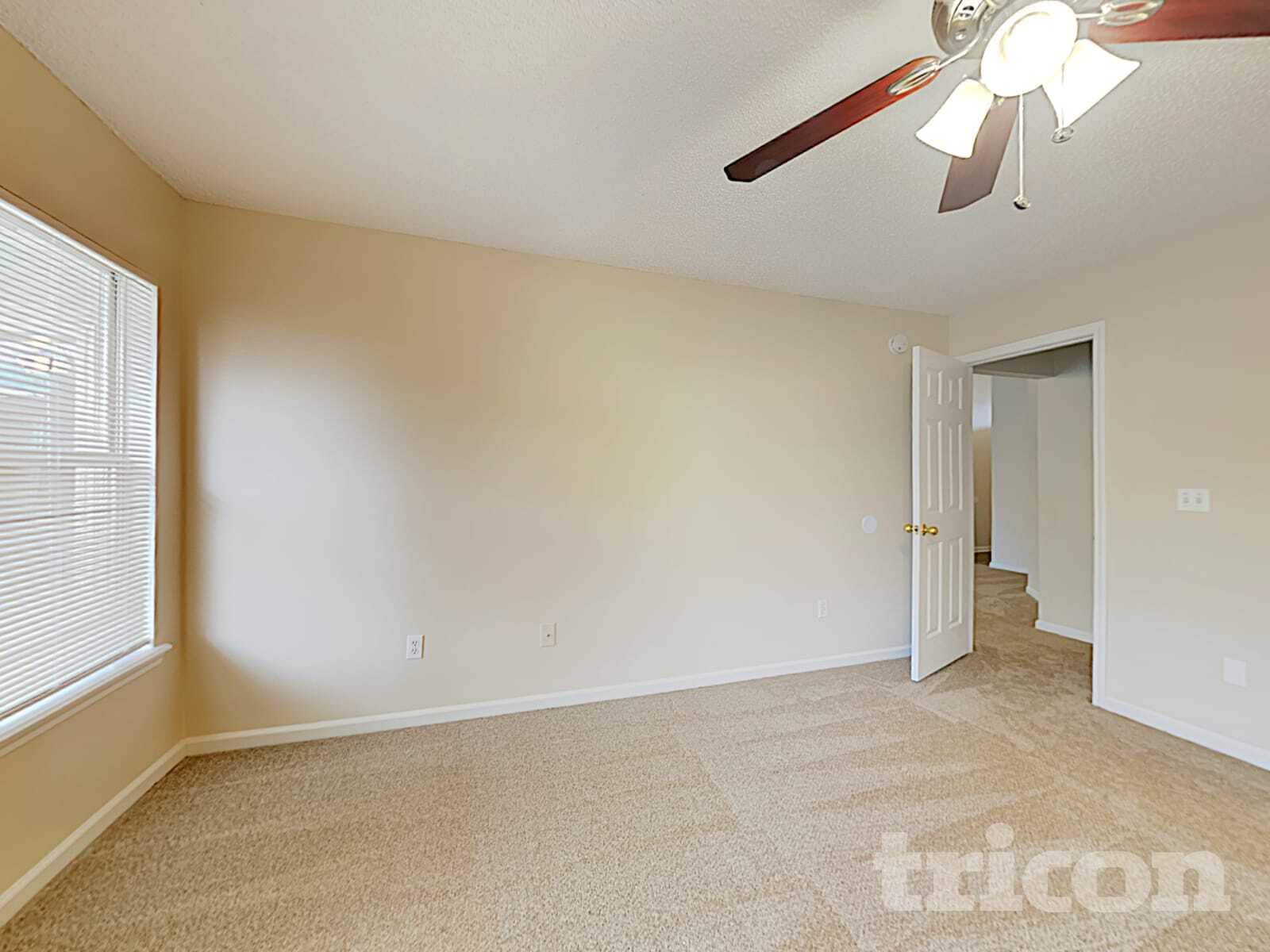 Building Photo - 585 Fallen Timbers Dr