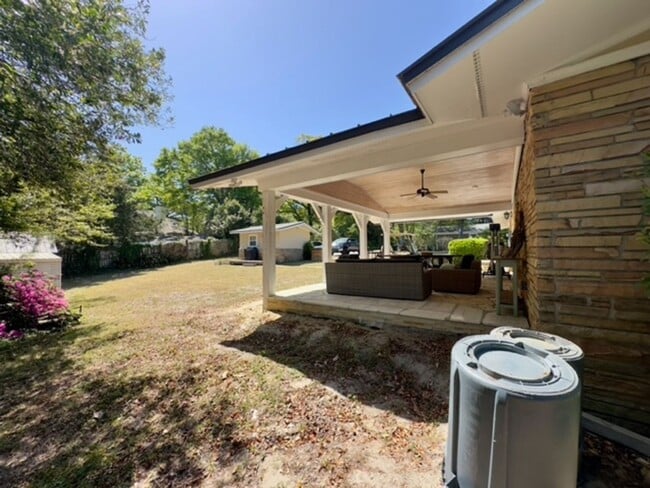 Building Photo - Single Family beauty in Greenville Sound