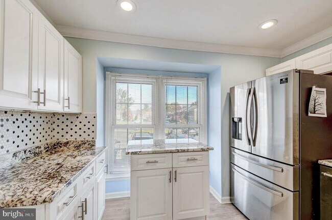 Building Photo - 4472 Ruggles Ct