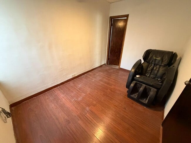 Building Photo - 2603 S Fairhill St