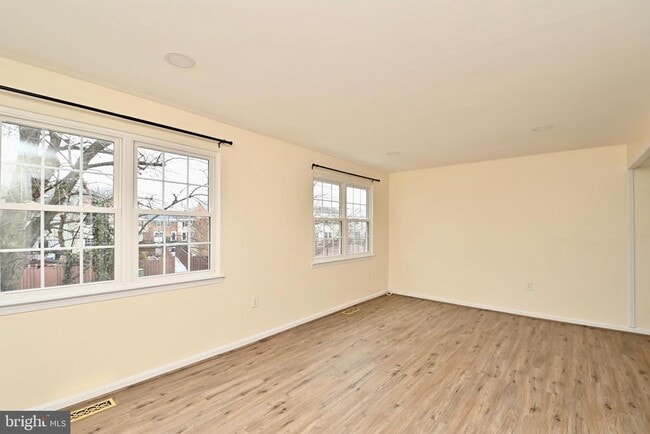 Building Photo - 2767 January Ct