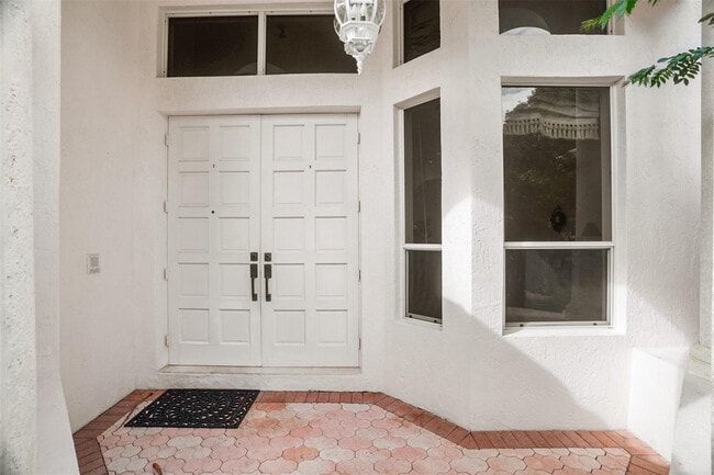 Building Photo - 1012 SW 156th Ave