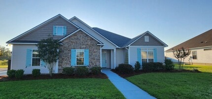 Building Photo - Elegant 4-Bedroom Valdosta Home with Vault...