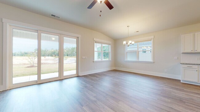 Building Photo - 3 Bedroom Home in WATERSIDE!