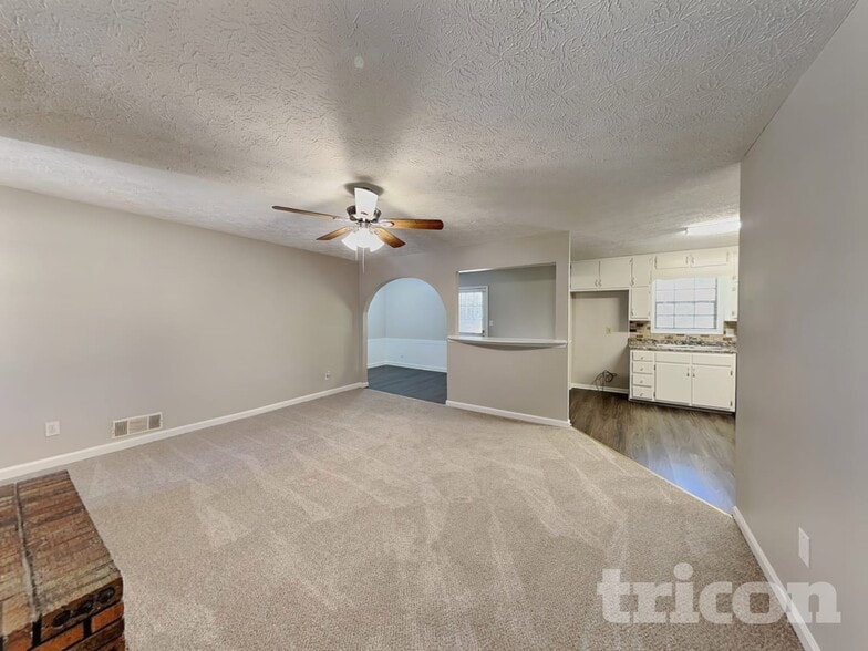 Building Photo - 65 Highland Cir