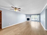 Building Photo - 5500 Owensmouth Ave