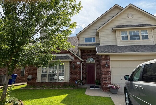 Building Photo - Broken Arrow Union Schools Single Family Home for Rent 5 beds 2.5 bath