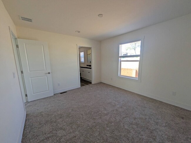 Building Photo - 6656 Pentz Rd
