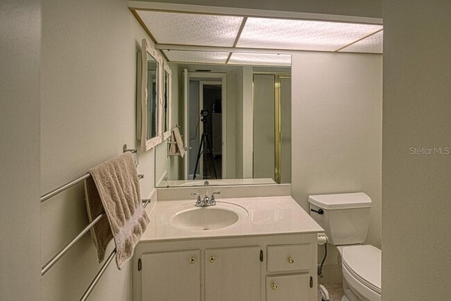 Building Photo - 4575 Cove Cir
