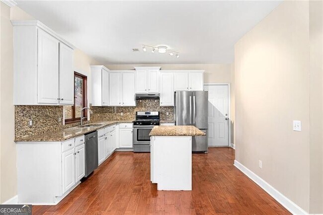 Building Photo - 560 Kimball Crest Ct