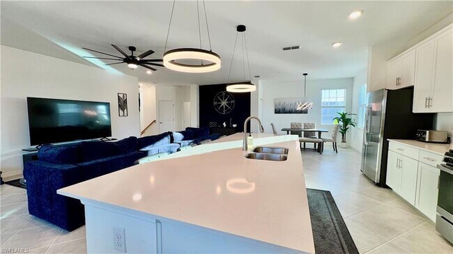 Building Photo - 43269 Waterbird Way