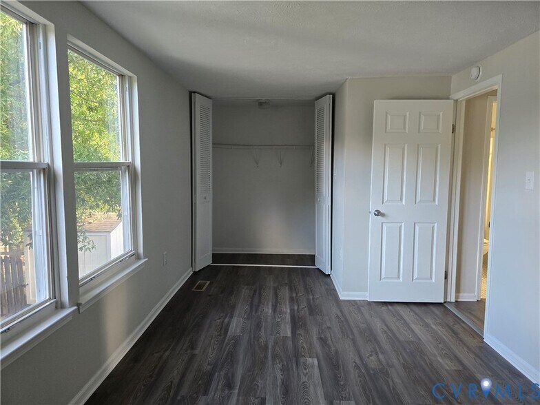 Building Photo - 4960 Finnegan Ct
