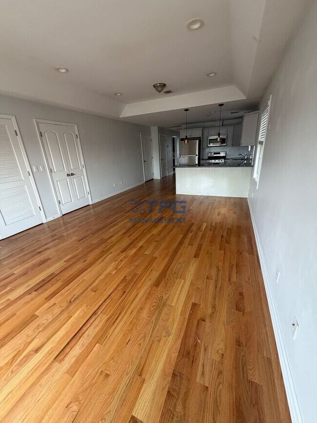 Building Photo - 131 Bergen St