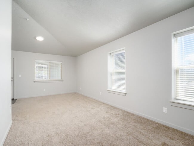Building Photo - 1141 E 1320 S
