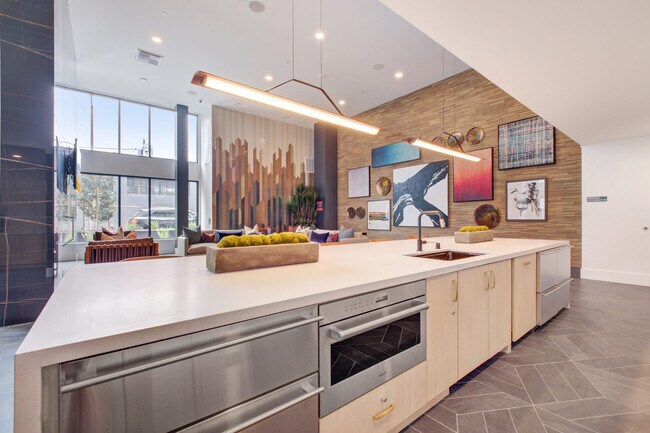 Building Photo - 975 Bryant St