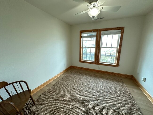 Building Photo - CENTRAL NAGS HEAD! 2 Bedroom/2 Bath - Shor...