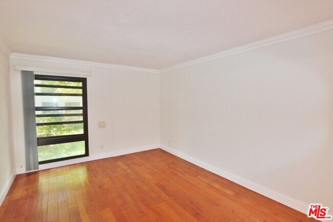 Building Photo - 7765 W 91st St