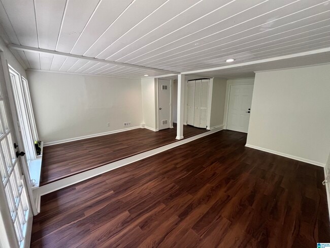 Building Photo - 3637 Elmore Dr