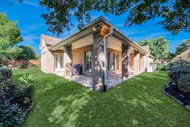 Building Photo - 7211 Spring Meadow Ln