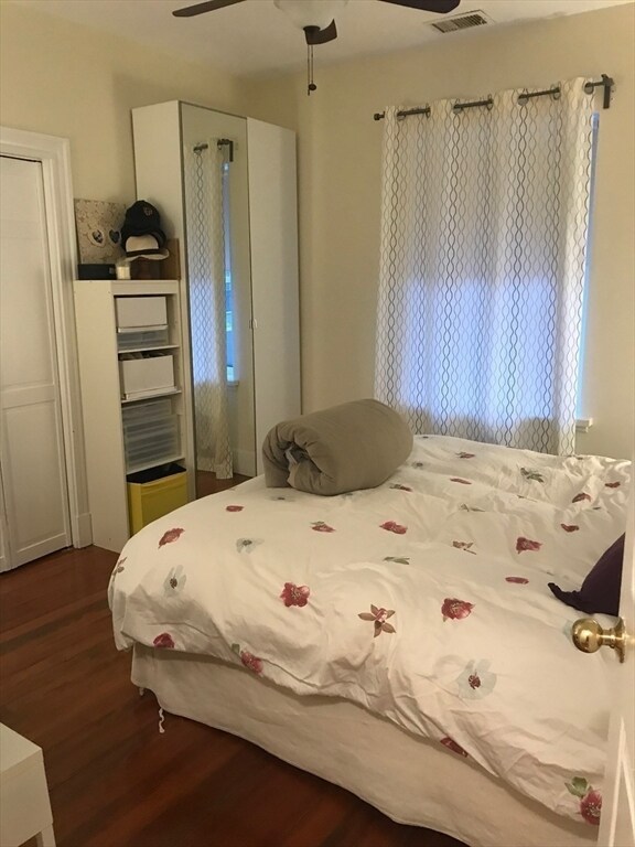 Building Photo - 31 Linden Pl