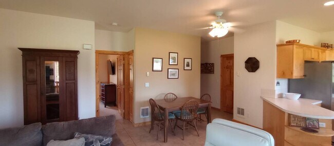 Building Photo - 49C Chardonnay Dr