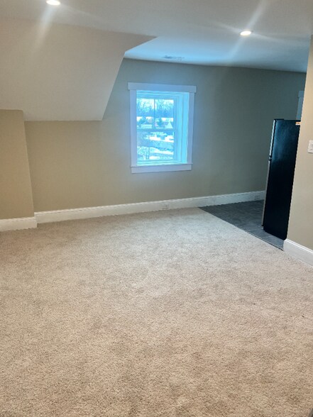 Building Photo - 121 E Lancaster Ave