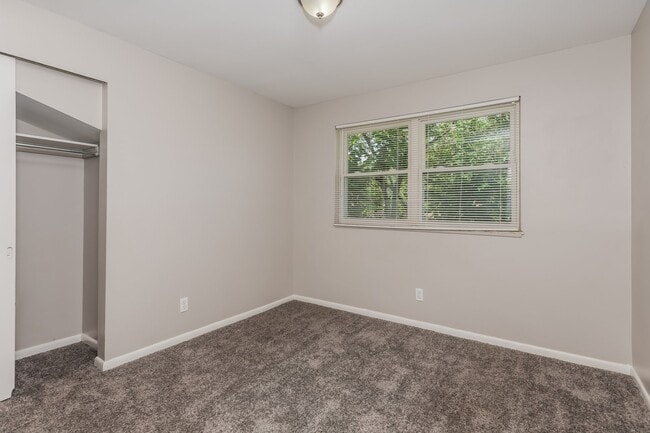 Building Photo - 5420 Autumn Pl