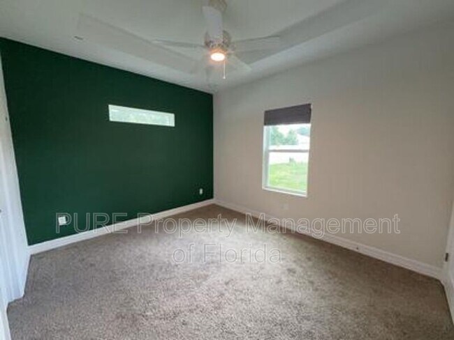Building Photo - 13831 SW 33rd Terrace