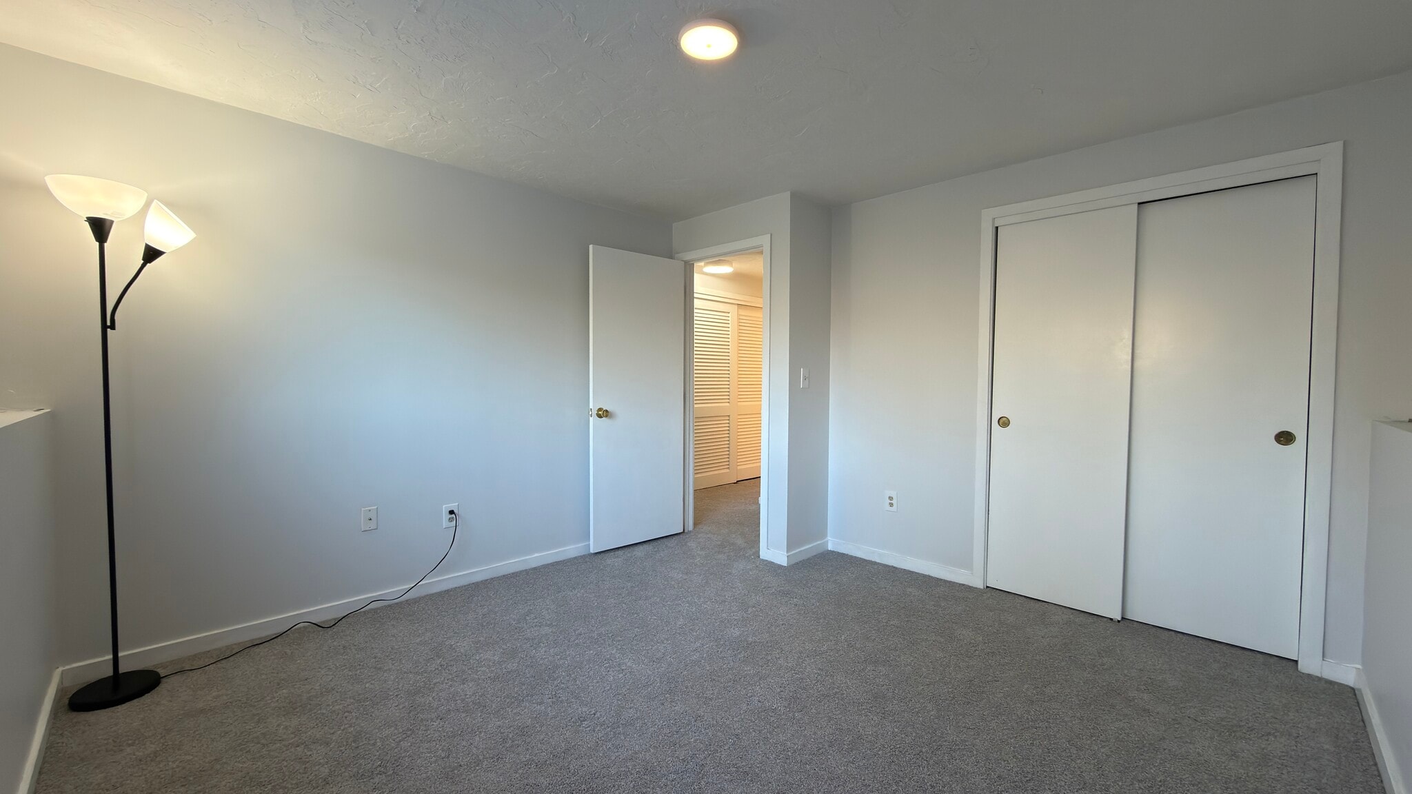 Building Photo - 189 Littleton Rd