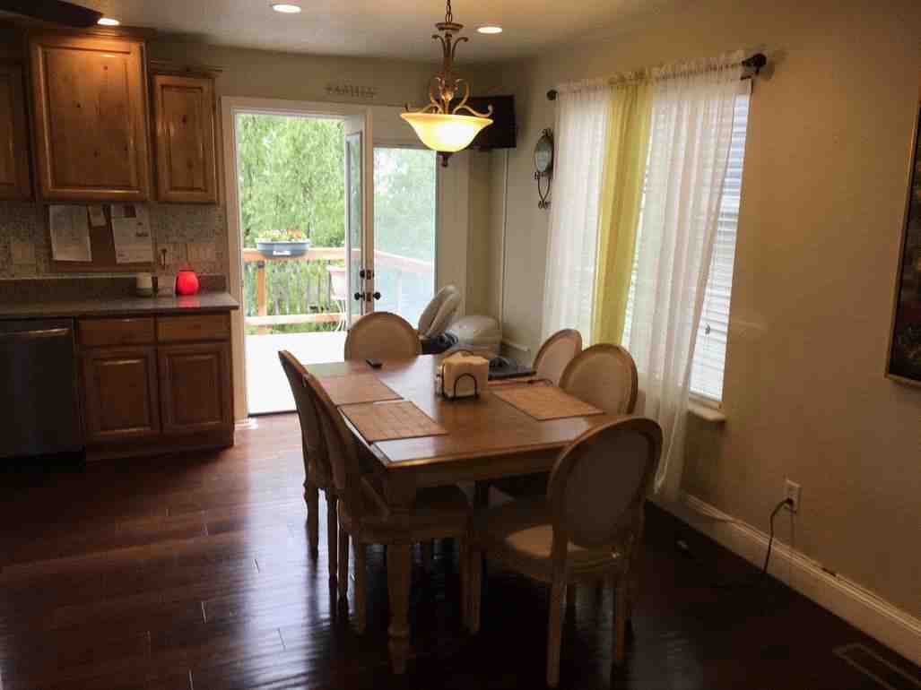 Building Photo - 10415 N Tamarack Way