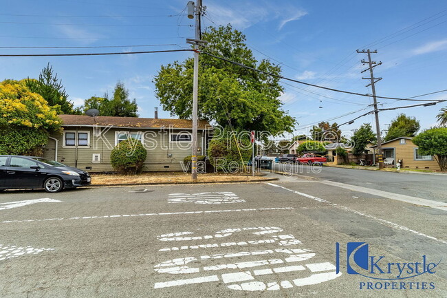 Building Photo - 126 Contra Costa St