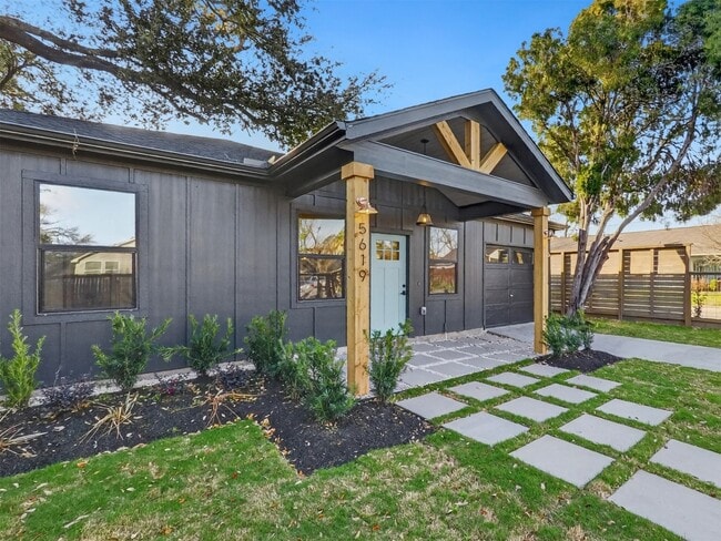 Building Photo - 5619 Chapman St