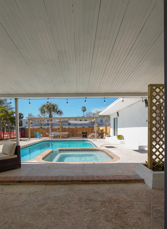 Building Photo - 4739 Baywood Point S