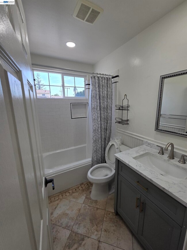 Building Photo - 47807 Masters Ct