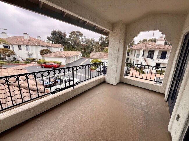 Building Photo - Gorgeous 3 bedroom 2 bath Rancho del Oro C...