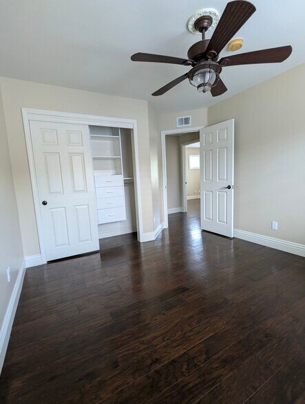 Building Photo - 2300 Rutland Pl
