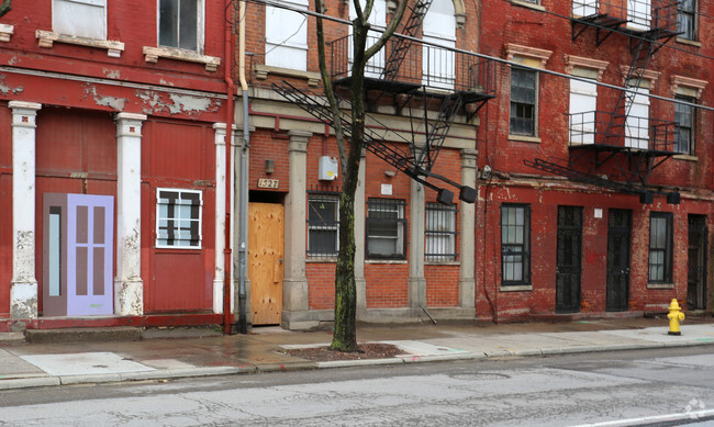 Building Photo - 1527 Race St