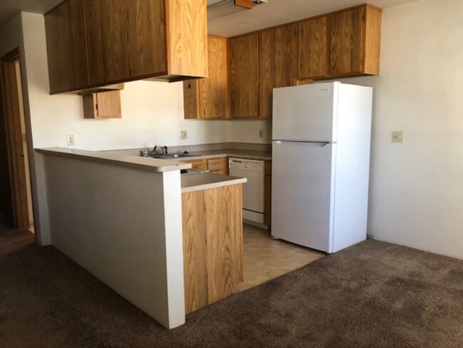 Building Photo - 475 Scenic Dr