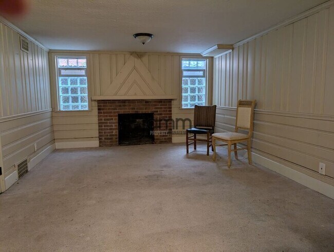 Building Photo - 3580 Normandy Rd
