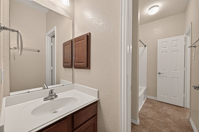 Building Photo - 12107 Redbud Brook Trail