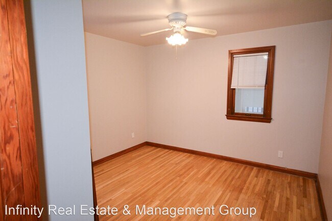 Building Photo - 3 br, 1.5 bath House - 1106 9th Ave SW